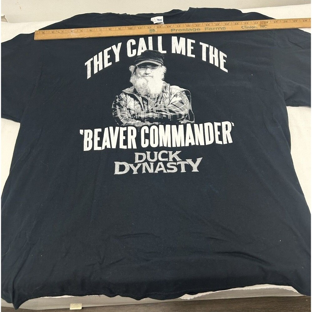 Gildan Men's Duck Dynasty Beaver Commander Graphic T-Shirt 2XL Black Crew Neck